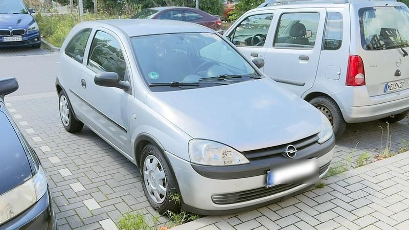 Silber Gebraucht 2002 Opel Corsa Kleinwagen | 1.300 € (Guter Preis) - Bild 1/4