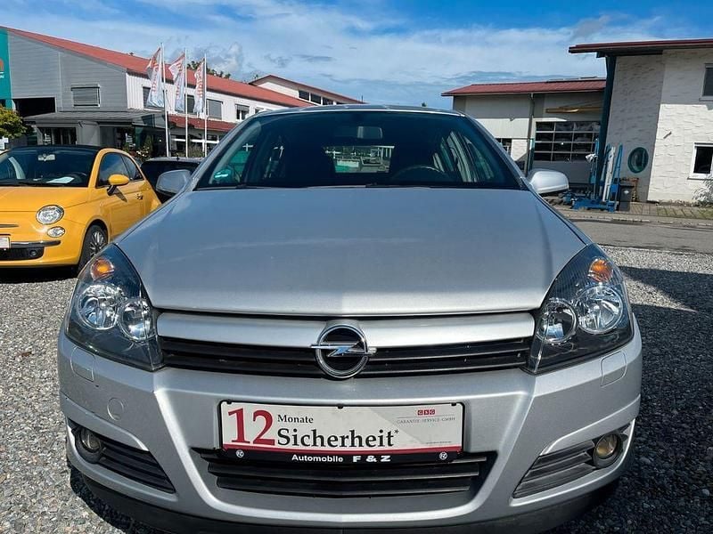 Silber Gebraucht 2007 Opel Astra Edition Limousine | 1.999 € (Superpreis) - Bild 1/4