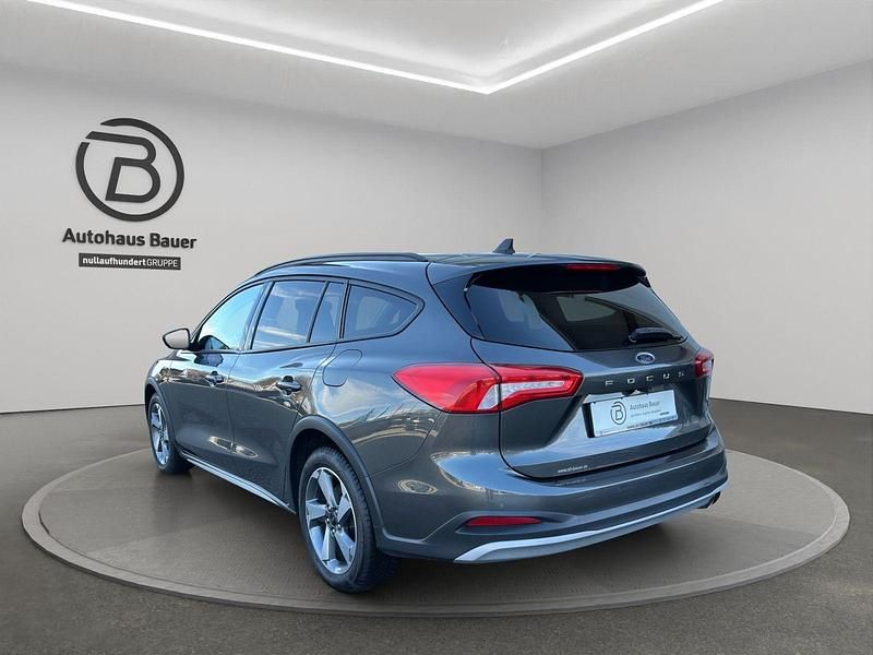 Gebraucht Ford Focus Active 125 PS (91 kW) 2019 Grau Kombi