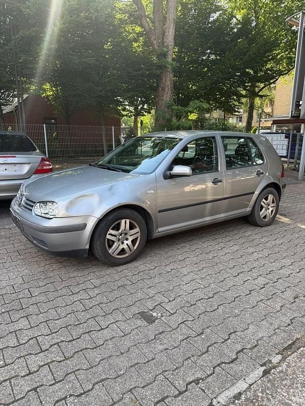 Gebraucht 2002 VW Golf IV Limousine | 650 € (Superpreis) - Bild 1/4