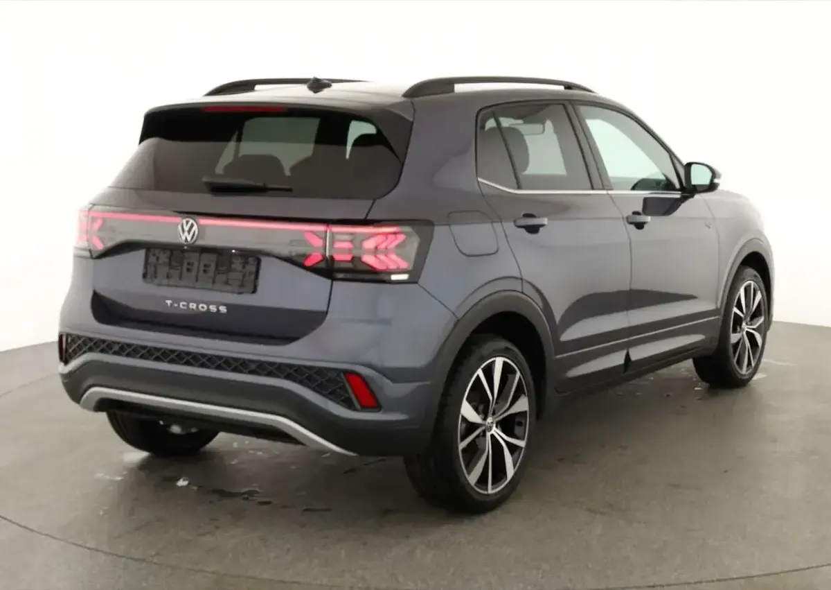 Neu VW T-Cross R-line 150 PS (110 kW) 2026 Grau SUV