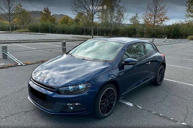 Blau Gebraucht 2009 VW Scirocco Coupé | 4.000 € (Etwas zu teuer) - Bild 1/4