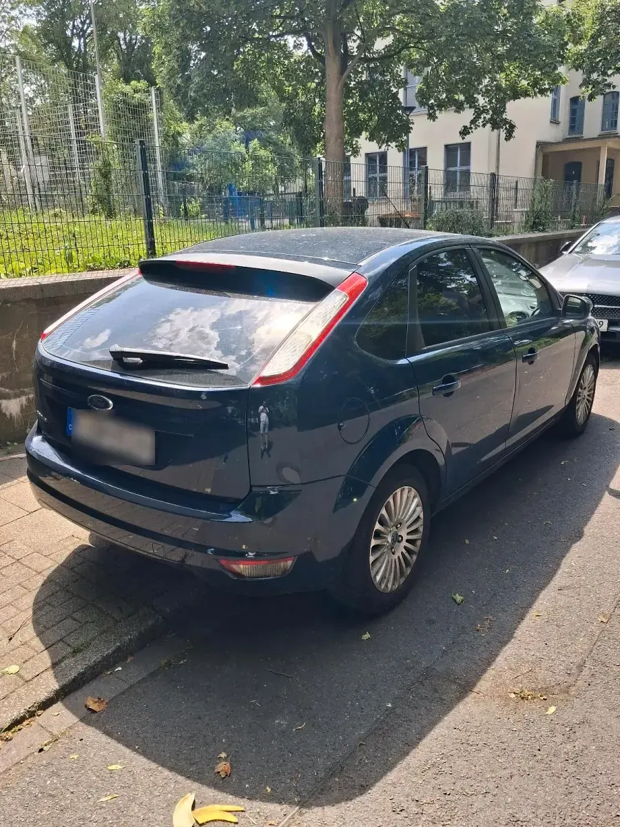 Gebraucht Ford Focus 90 PS (66 kW) 2011 Blau Limousine