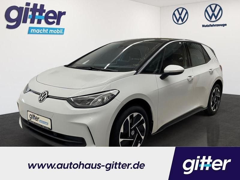 Weiß Gebraucht 2024 VW ID.3 Comfortline Kleinwagen | 30.689 € (Superpreis) - Bild 1/4