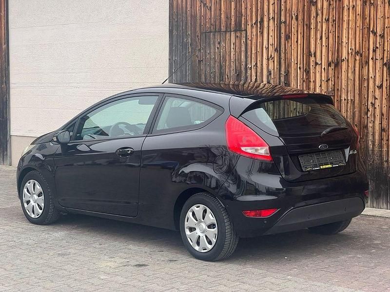 Gebraucht Ford Fiesta Trend 82 PS (60 kW) 2010 Schwarz Limousine