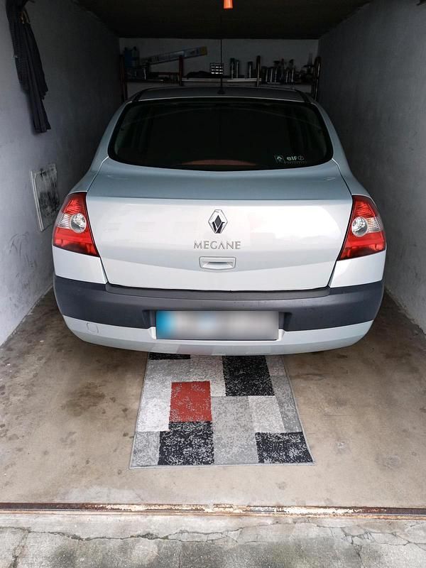 Gebraucht Renault Mégane II 113 PS (83 kW) 2004 Silber Limousine