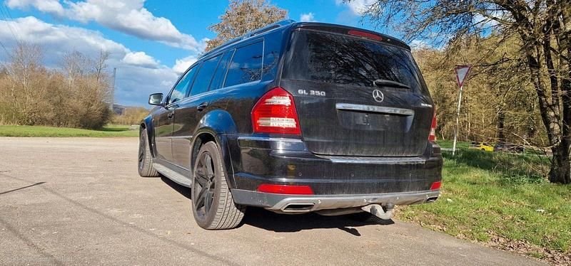 Gebraucht Mercedes GL350 224 PS (164 kW) 2012 Schwarz SUV