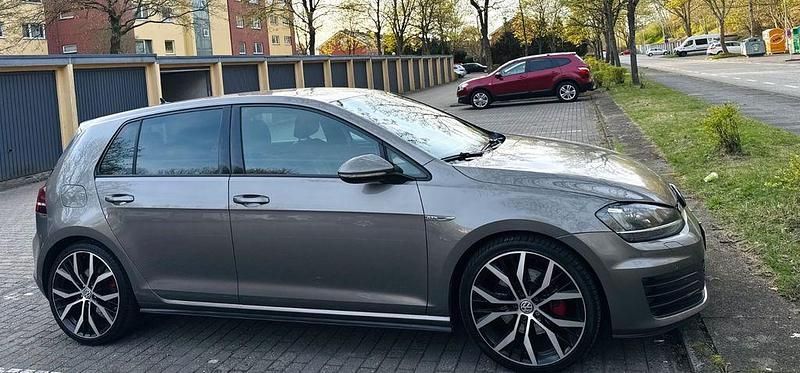 Gebraucht VW Golf VII GTD 184 PS (135 kW) 2015 Beige Limousine