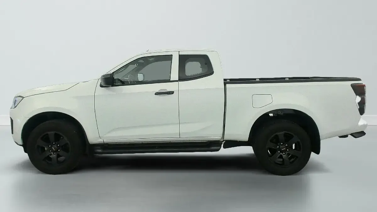 Gebraucht Isuzu D-Max 165 PS (121 kW) 2024 (splash white) SUV
