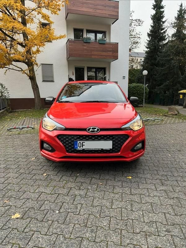 Rot Gebraucht 2019 Hyundai i20 Active Kleinwagen | 9.000 € (Guter Preis) - Bild 1/4
