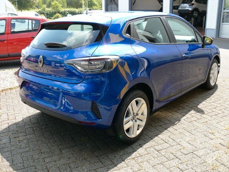 Neu Renault Clio V Play 91 PS (66 kW) 2025 Blau Limousine