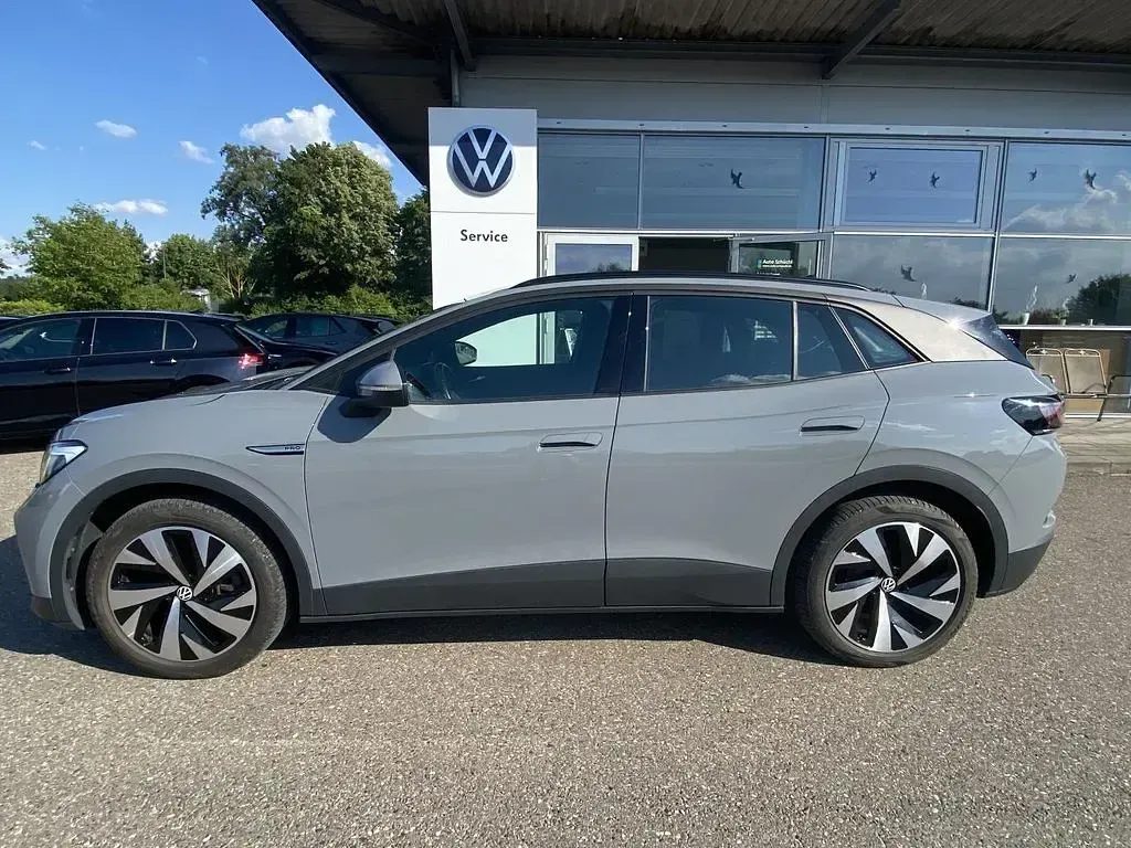 Gebraucht VW ID.4 Pro Performance 150 kW (204 PS) 2022 Mondsteingrau SUV