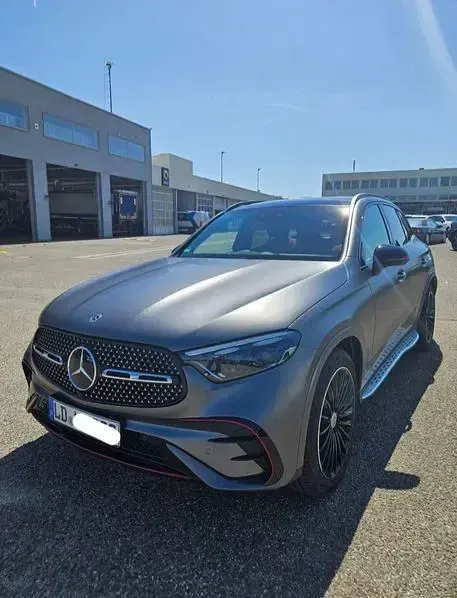Gebraucht Mercedes GLC400d AMG 381 PS (280 kW) 2023 Grau SUV