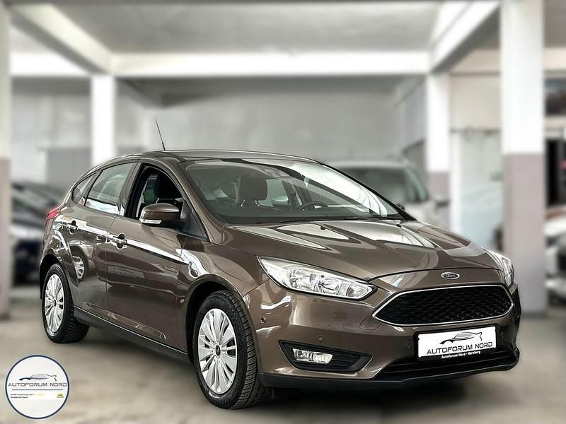 Gebraucht Ford Focus 125 PS (91 kW) 2016 Braun Limousine