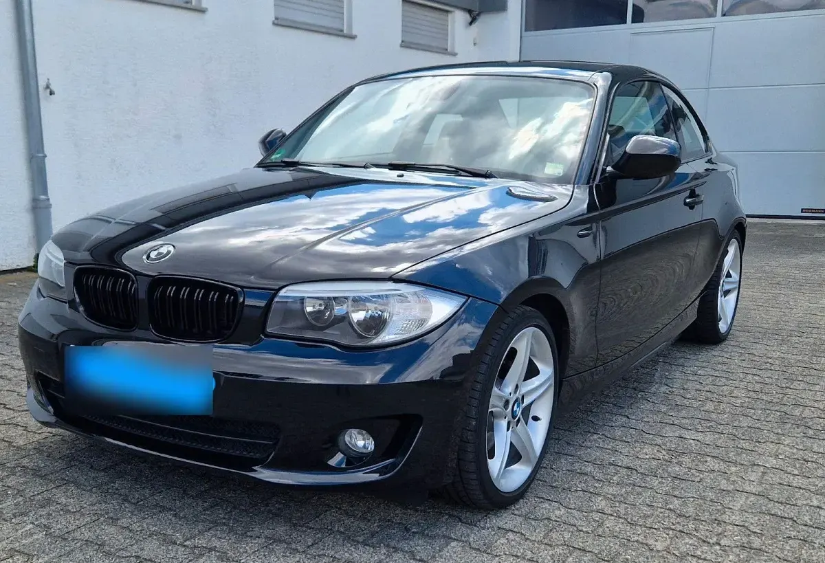 Gebraucht BMW 120 Coupé Exclusive 170 PS (125 kW) 2012 Schwarz Coupé