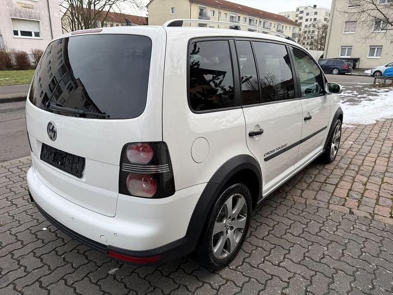 Gebraucht VW Touran Cross 170 PS (125 kW) 2008 Weiß Van / Kleinbus