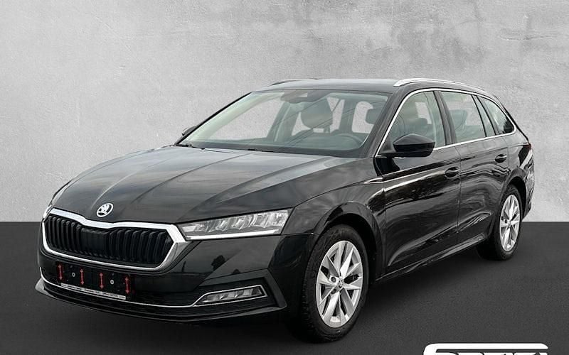 Blackmagic perleffekt Gebraucht 2022 Skoda Octavia Style Kombi | 20.990 € (Guter Preis) - Bild 1/4