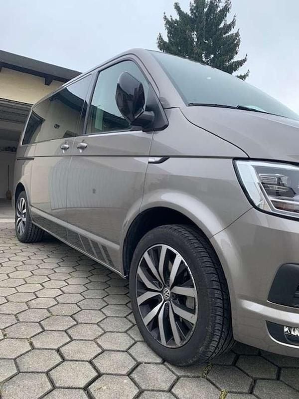 Gebraucht VW Multivan Edition 204 PS (150 kW) 2017 Beige Van