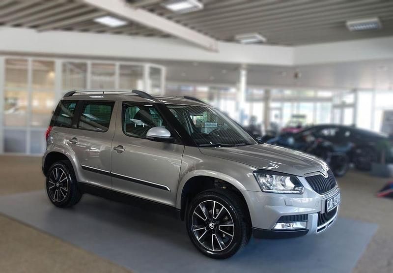 Beige Gebraucht 2014 Skoda Yeti Adventure SUV | 9.980 € (Fairer Preis) - Bild 1/4