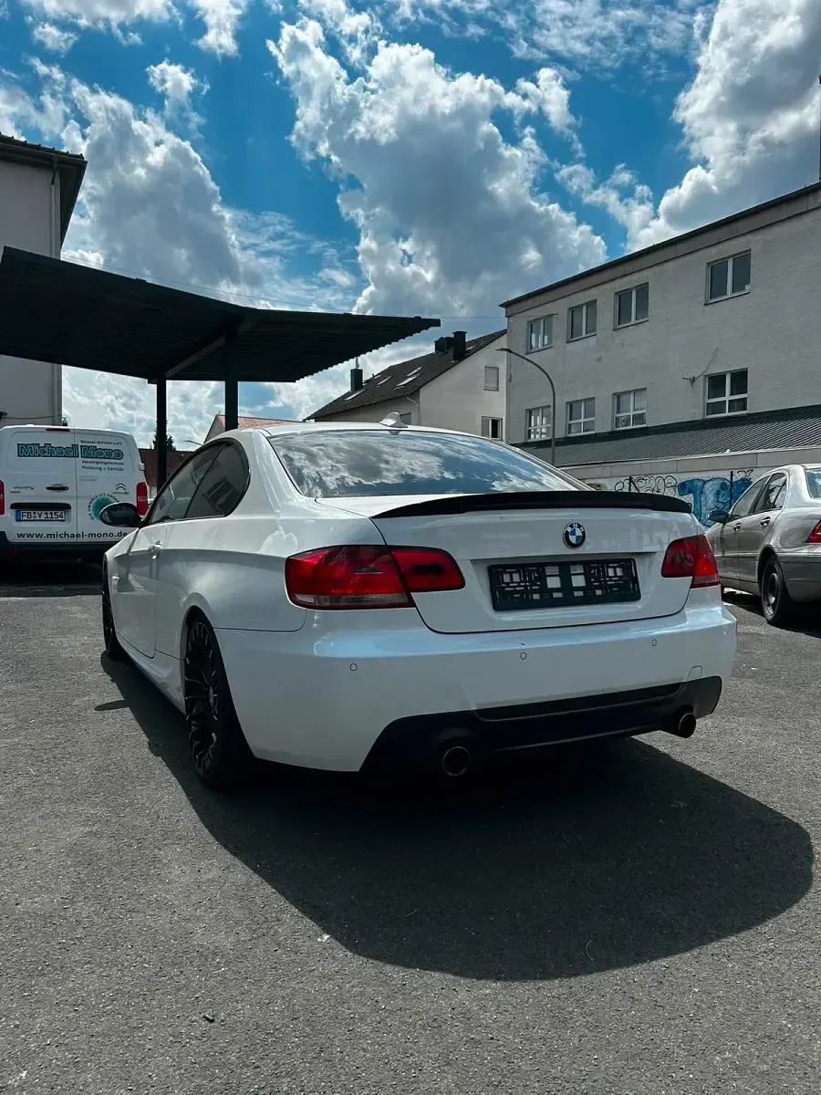 Gebraucht BMW 335 M Sport 420 PS (308 kW) 2009 Weiß Coupé
