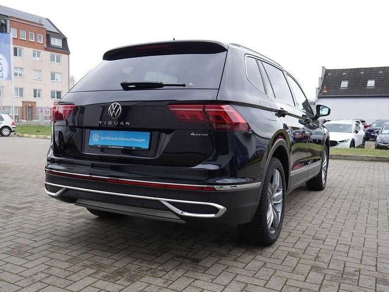 Gebraucht VW Tiguan Allspace Elegance 190 PS (139 kW) 2022 Schwarz SUV