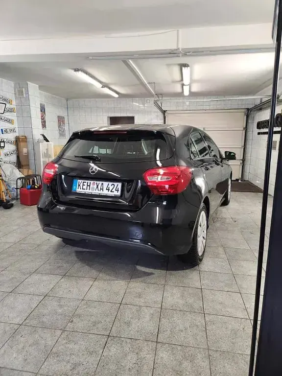 Gebraucht Mercedes A200 136 PS (100 kW) 2016 Schwarz Kleinwagen