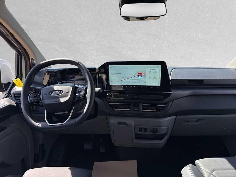 Neu Ford Tourneo Titanium 170 PS (125 kW) 2025 Weiß Van / Kleinbus