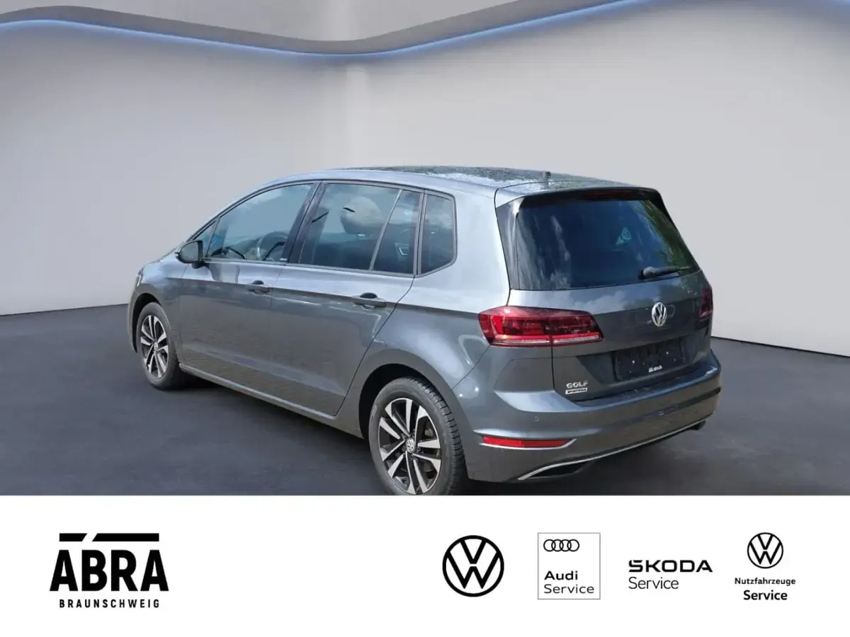 Gebraucht VW Golf VII United 116 PS (85 kW) 2020 Grau Van / Kleinbus