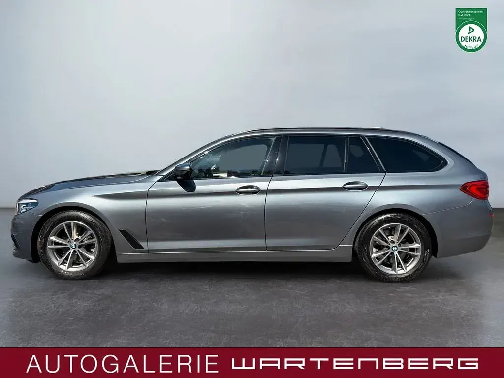 Gebraucht BMW 520 Sport Line 190 PS (139 kW) 2020 Blau Kombi
