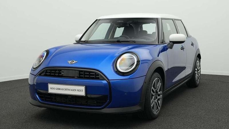 Blau Gebraucht 2024 Mini Cooper Classic Kleinwagen | 26.850 € (Guter Preis) - Bild 1/4
