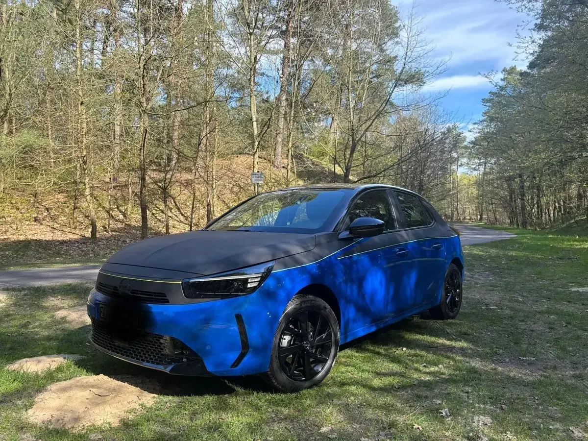 Usata Opel Corsa-e 114 kW (156 CV) 2024 Blu Utilitaria
