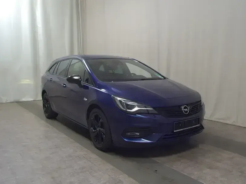 Gebraucht Opel Astra Ultimate 131 PS (96 kW) 2022 Nautic blau Kleinwagen