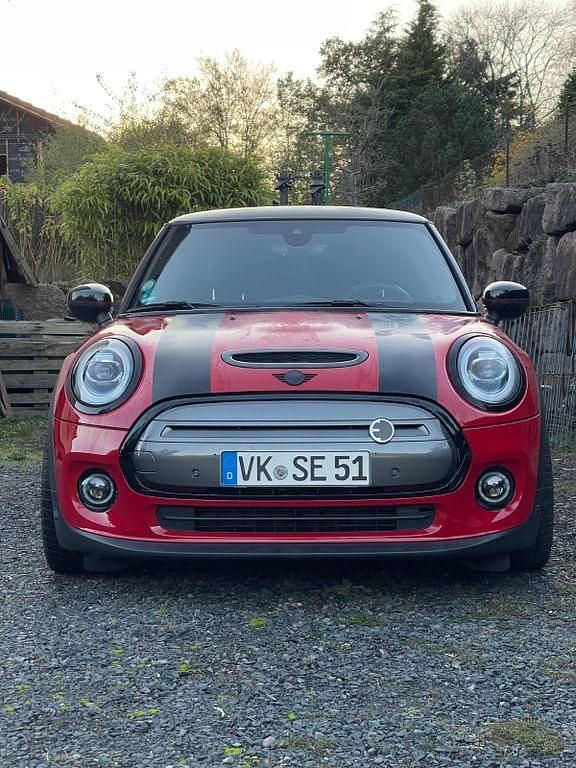 Rot Gebraucht 2019 Mini Cooper SE Kleinwagen | 19.900 € (Teuer) - Bild 1/4