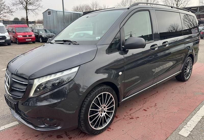 Second-hand Mercedes Vito Edition 190 CP (139 kW) 2023 Gri Van