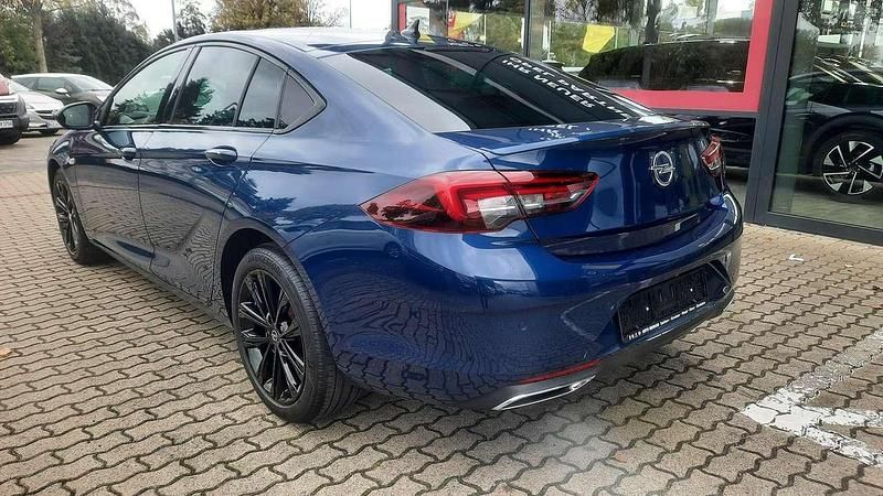 Gebraucht Opel Insignia Ultimate 174 PS (127 kW) 2021 Nautic blau Limousine
