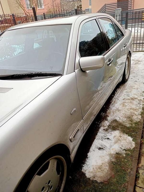 Gebraucht Mercedes E430 Avantgarde 279 PS (205 kW) 2000 Limousine