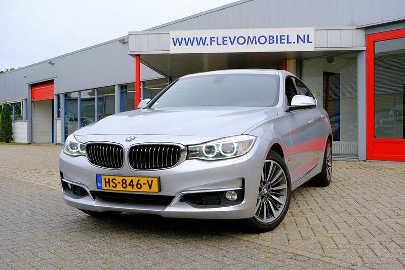 Grau Gebraucht 2016 BMW 320 Gran Turismo Executive Limousine | 16.450 € (Superpreis) - Bild 1/4