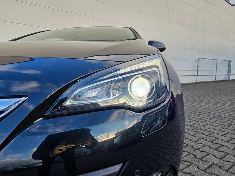 Gebraucht Opel Astra GTC Innovation 140 PS (102 kW) 2012 Karbonschw graphitschw midnigh Coupé