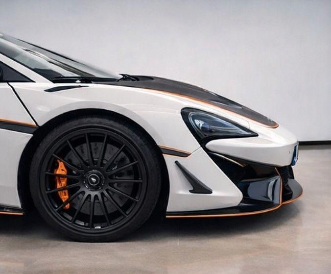 Gebraucht McLaren 620R 620 PS (456 kW) 2021 Weiß Coupé