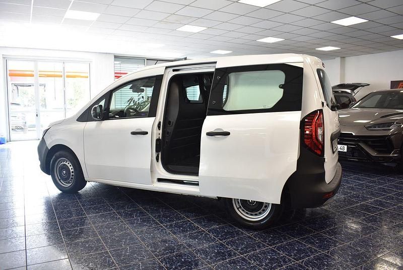 Weiß Gebraucht 2022 Renault Kangoo Rapid Extra Van / Kleinbus | 10.770 € (Guter Preis) - Bild 1/4