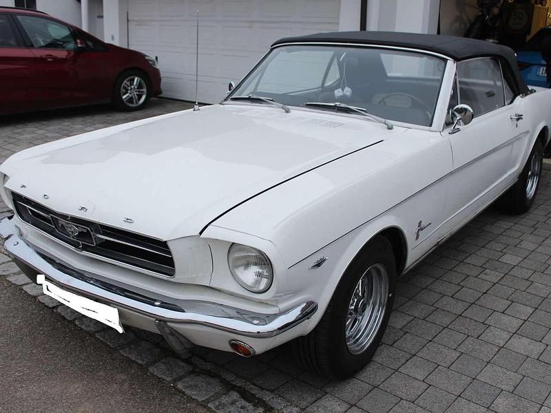 Weiß Gebraucht 1965 Ford Mustang Convertible Cabrio | 45.500 € - Bild 1/4