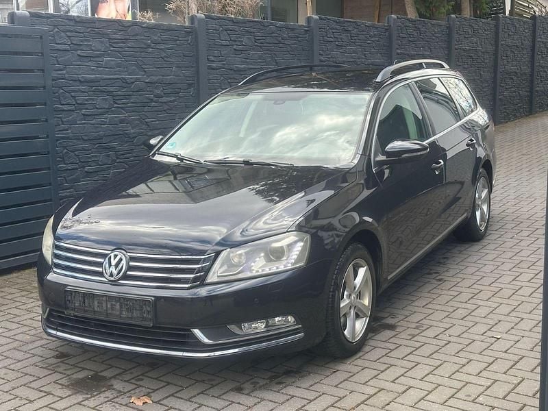 Gebraucht VW Passat 140 PS (102 kW) 2011 Schwarz Kombi
