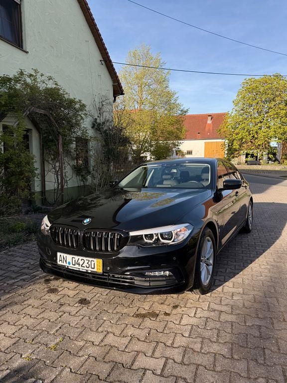 Second-hand BMW 530e iPerformance 252 CP (185 kW) 2017 Negru Berlinǎ
