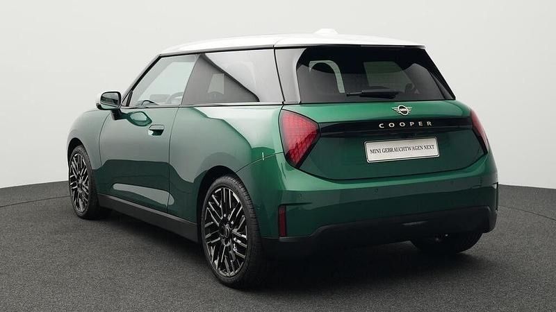 Gebraucht Mini Cooper Favoured 135 kW (184 PS) 2024 Grün Kleinwagen