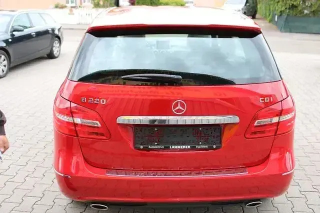 Gebraucht Mercedes B220 170 PS (125 kW) 2013 Andere Van / Kleinbus