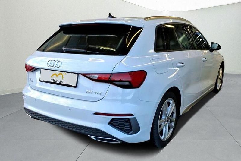 Gebraucht Audi A3 S-Line 150 PS (110 kW) 2023 Gletscherweiß metallic Limousine