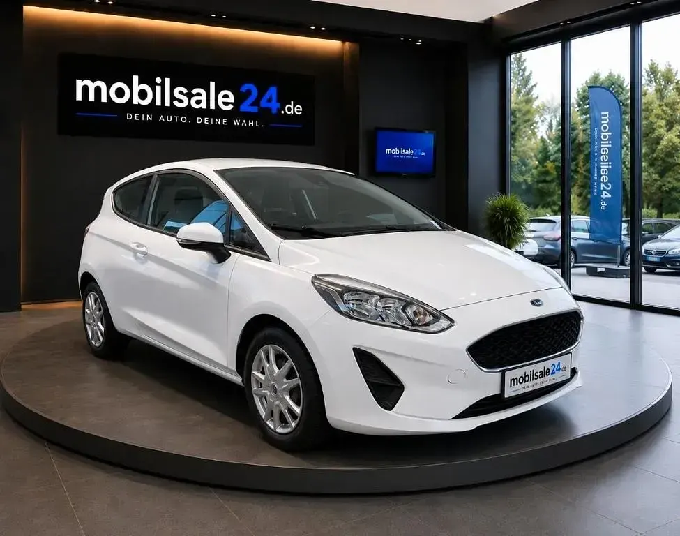 Gebraucht Ford Fiesta Trend 71 PS (52 kW) 2019 Weiß Kleinwagen