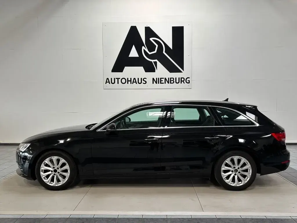 Gebraucht Audi A4 Sport 150 PS (110 kW) 2017 Schwarz Kombi