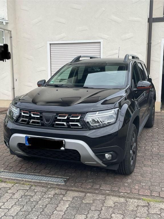Schwarz Gebraucht 2022 Dacia Duster Extreme SUV | 19.700 € (Etwas zu teuer) - Bild 1/4