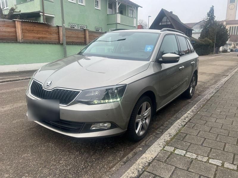 Gebraucht Skoda Fabia 90 PS (66 kW) 2015 Beige Kleinwagen